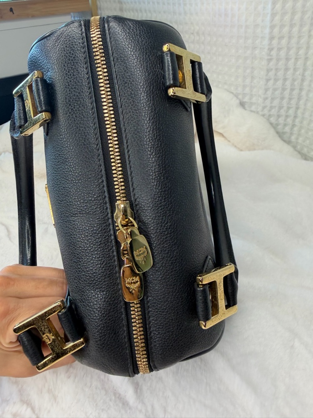✨ MCM Black Leather Mini Boston Satchel – Gold Hardware ✨ - Picture 3 of 9
